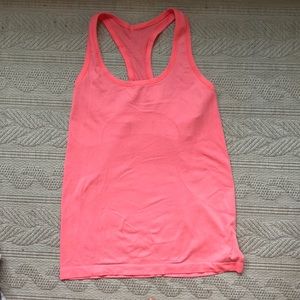 Lululemon tank